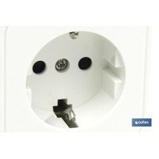 BASE CUADRADA SUPERFICIE +T.T.(16A-250V) (PACK: 1 UDS)